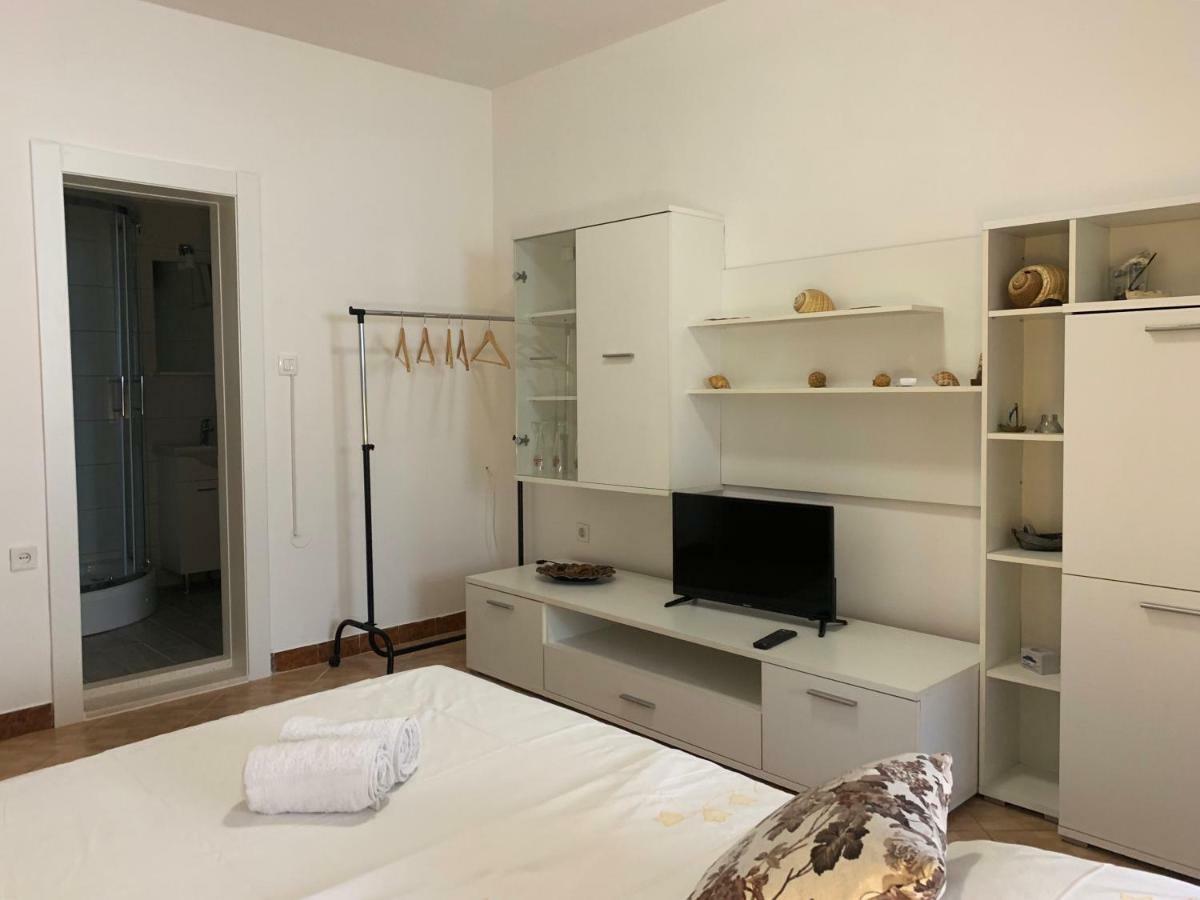 פרומאינה Apartments Zika מראה חיצוני תמונה