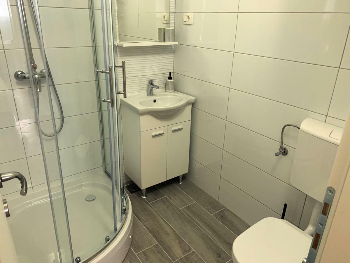 פרומאינה Apartments Zika מראה חיצוני תמונה