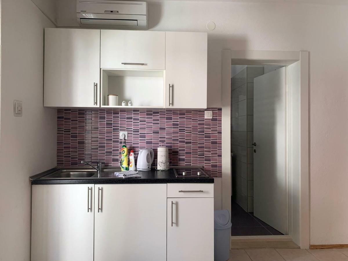 פרומאינה Apartments Zika מראה חיצוני תמונה
