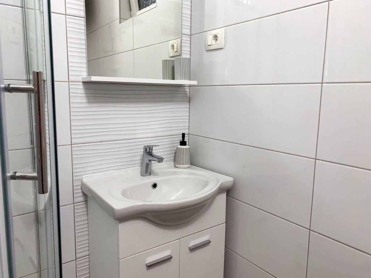 פרומאינה Apartments Zika מראה חיצוני תמונה